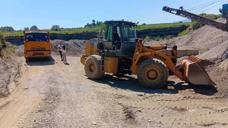 Kopali pesak i šljunak pored Drine uprkos zabrani: Uhapšeni vlasnici firmi