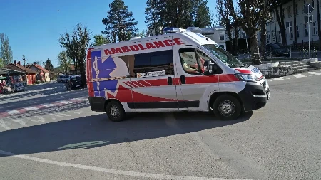 Burna noć u Beogradu! Četiri osobe povređene u udesima, Hitna pomoć intervenisala 99 puta