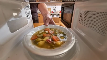Ove namirnice ni u ludilu ne podgrevajte! Neke čak mogu povećati i rizik od razvoja bakterija