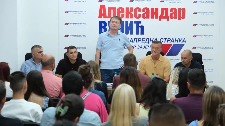 Predsednik Izvršnog odbora SNS Darko Glišić u poseti Zaječaru: Mi smo ljudi koji volimo Srbiju, nama je naš narod sve