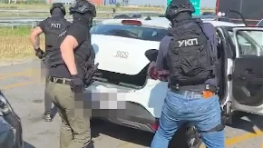 Namerno onesposobili automobil Nemcu, pa mu nudili skupo šlepanje! Uhapšena dvojica iz Velike Plane