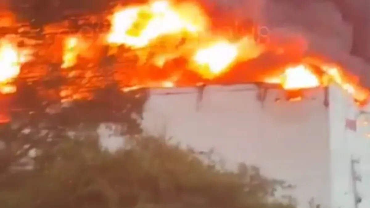 Pakao za Ruse! Krim u mraku, požari progutali objekte "ruskog Amazona", ima povređenih (FOTO/VIDEO)