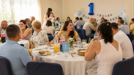"Ma ti si seljačina": Srbin posvađao Balkan, slavi detetu prvi rođendan, a ono što će dati gostima da jedu proglašeno teškom brukom i sramotom