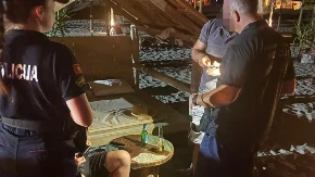 Akcija policije u Ulcinju: Uhapšena Srpkinja sa kokainom, privedena i trojica vozača