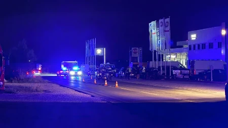 Težak sudar na Ibarskoj magistrali: Sumnja se da je dete ispalo iz automobila (FOTO)