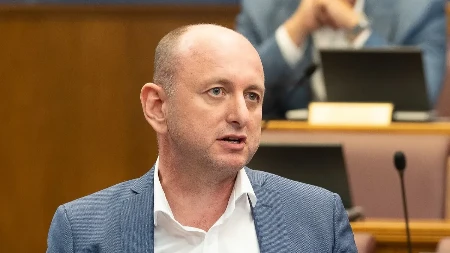 "Pink Panteri su kraće planirali pljačke!" Knežević brutalno udario na Spajića posle rekonstrukcije 