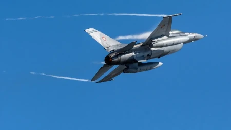 Drama u Rumuniji! Dron ušao u vazdušni prostor, oborio ga F-16, hitno se oglasio predsednik!