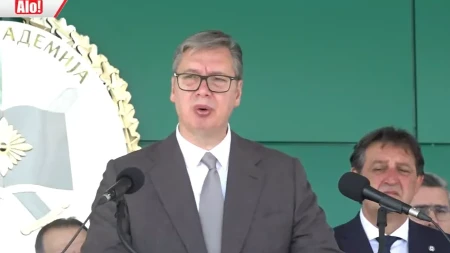 Plate u vojsci četiri puta veća nego pre! Vučić: U međuvremenu smo se značajno opremili, i postali smo neuporedivo snažnija armija