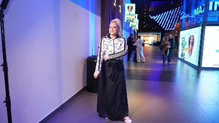 "Sinu su dali nasledstvo, pa neka im on nosi prezime, ja neću" Naša voditeljka burno reagovala na pitanje o roditeljima