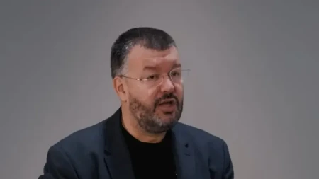 Pouke obojenih revolucija