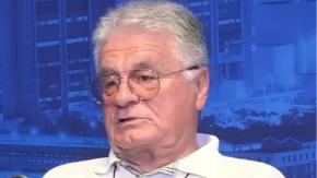 Blokaderski teoretičar zavere kao u transu: Ponovo udara na Vučićevu porodicu dok hvali svoju miljenicu