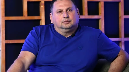 Taki priznao da je bio sa 4 učesnice "Elite 9"! Otkrio istinu o Asminu i Maji, pa opleo po njegovim roditeljima