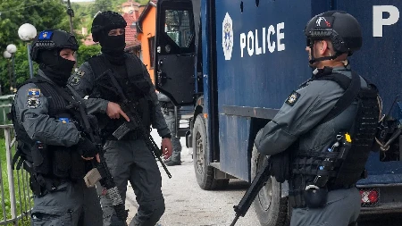 Kurtijevi policajci terorisali Srbe na slavi manastira kod Prizrena: Zlikovci maltretirali majke s bebama