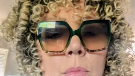 "Lako je njoj da zove Merlina i da privuče publiku"! Bukti rat između Zorice Marković i Vesne Zmijanac, čeka se reakcija pevačice