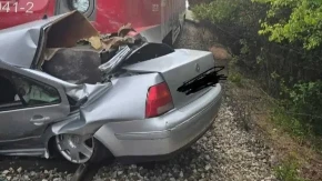 Mlada majka (27) krenula na pregled zbog trudnoće, sa sinom (3) nikada nije stigla! Kod kuće ostala beba od godinu i po dana