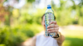 Uradi sam projekat koji će vas spasiti od vrelina: Napravite kod kuće klimu za 0 dinara, treba vam samo par plastičnih flaša