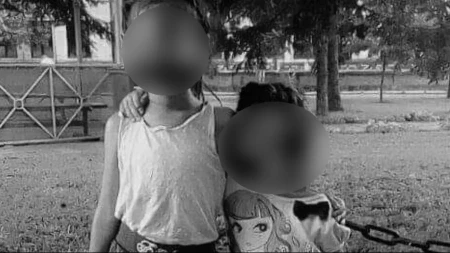 Tragedija u Obrenovcu, rođene sestre pronađene mrtve u kupatilu: Sumnja se da su devojčice (5 i 7) nastradale od strujnog udara