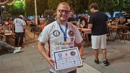 Od perača sudova do Ginisovog rekorda: Beograđanin sa ekipom u Napulju napravio 12.000 pica za 12 sati