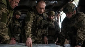 Rusi stežu obruč! Sirski hitno doleteo na front i izdao poslednja naređenja