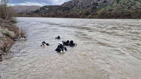 Pronađeno telo jednog deteta, za drugim se traga! Tragedija na reci Strumi: Baka i deda stradali