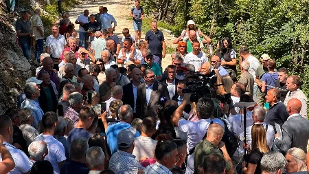 "S obzirom da imam 117 kila..." Vučić: Idemo na staklo, znate li na koliko je testirano?