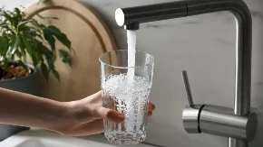 Nipošto nemojte da pijete vodu sa česme kad se vratite sa odmora dok prvo ne uradite ovo
