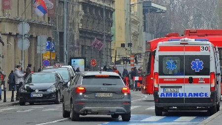 Biciklista iz Sjenice zadobio teške povrede: Udario u otvorena vrata automobila