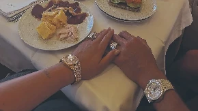 Ronaldo i Georgina pokazali prstenje na odmoru