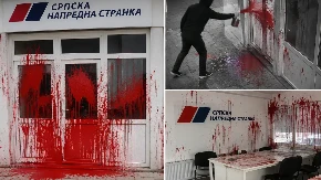Užas u Dobanovcima: Demolirane prostorije SNS, kamere snimile vandala