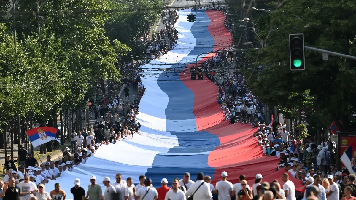 Kome smeta srpska trobojka? Ratni veteran zagrmeo u Utisku: Ja sam se pod tom zastavom borio za ovu zemlju!