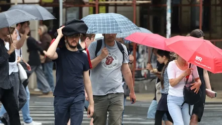 Ovi delovi Srbije su na udaru zbog nevremena: Detaljna prognoza za danas! 
