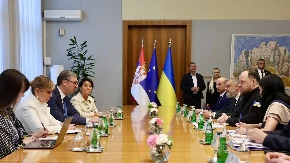"Dobar i otvoren razgovor o bilateralnim odnosima, aktuelnim izazovima i evropskoj budućnosti naših zemalja": Vučić sa predsednikom Vrhovne rade Ukrajine (FOTO)