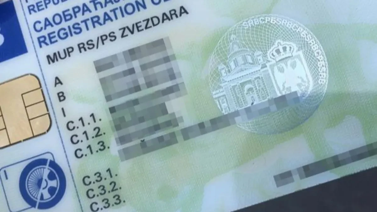 Čuvate saobraćajnu u autu? Ako ga ukradu, osiguranje može da vas ostavi bez dinara, a lopovu ste maksimalno olakšali