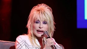 Životna priča Doli Parton: Možda ste je čuli, ali garantovano je još niste gledali u ovom formatu