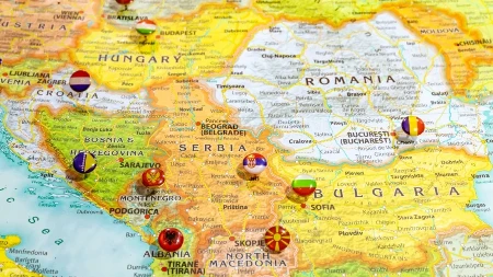 Rusi uprli prstom u ovu balkansku državu: Poslušno će ispuniti sve zahteve!