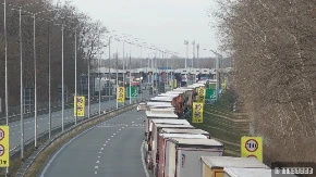 Kilometarske kolone na izlazu iz Srbije: Ovde se čeka čak pet sati, veliki zastoji i na Batrovcima