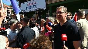 Vučić razgovarao s narodom i poslao važne poruke: Glasajte za njih, imaćete evro za 200 dinara i smanjenje plata!