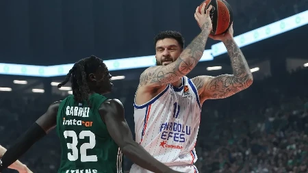 Kakva bomba: Crno-beli doveli sjajnog centra