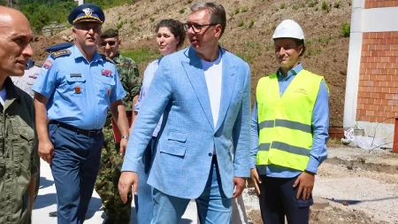 Vučić o navodima N1 da je na holideju po Srbiji, a Đokić inostranstvu: Ako ovo porede sa kupanjem, nek dođu