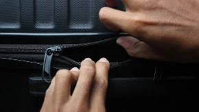 Policija satima verovala da je pronašla telo žene u koferu, a onda je usledio šokantan obrt!