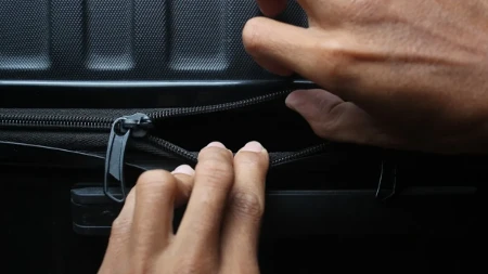 Policija satima verovala da je pronašla telo žene u koferu, a onda je usledio šokantan obrt!