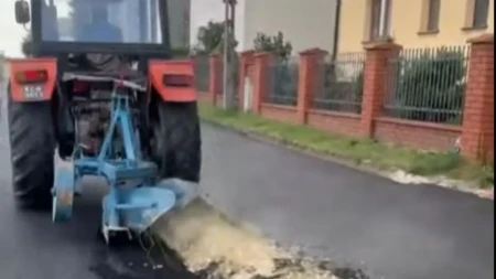 "More, Marko ne ori drumove": Besan traktorom preorao tek postavljeni asfalt, šteta blizu 100.000 evra