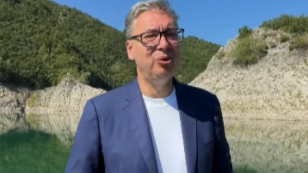 Vučić započeo da na Uvačkom jezeru: "Sada idemo dalje, među ljude" (VIDEO)