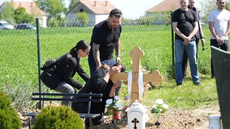 "Onog trenutka kad su se njegove oči zatvorile": Majka Darka Lazić prvi put o smrti sina Dragana 