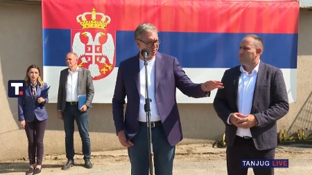 „Tito nije ni upola uradio koliko mi“ Vučić se nasmejao, pa građanima poslao jaku poruku