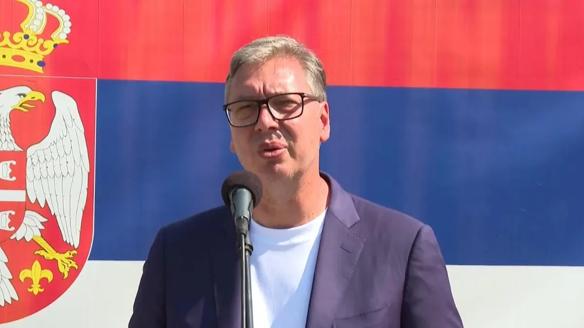 Vučić obilazi Industrijski kombinat livnice Guča (FOTO/VIDEO)