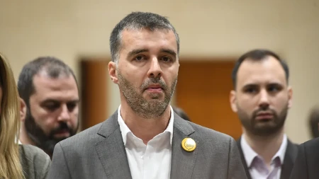 "Savo Nudilja Manojlović": Svaku katastrofu iskoristi za ličnu promociju (FOTO)