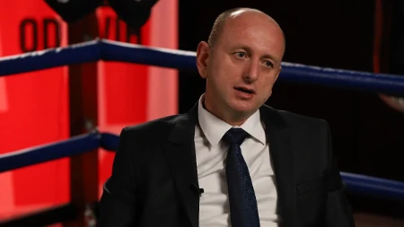 Milan Knežević oduvao Milojka Spajića koji je sramno napao predsednika Srbije: Da ti nije Vučića, sad bi u Sutomoru radio natalne karte