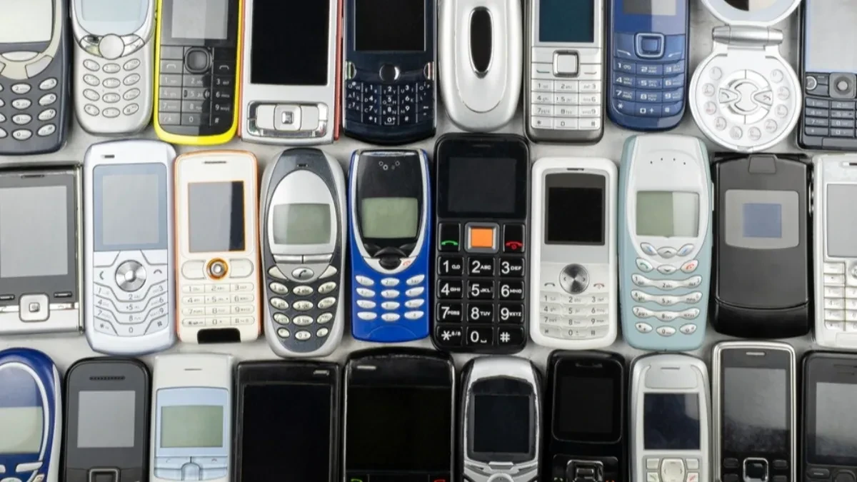 Stari telefoni se ne bacaju - u njima se krije zlato, otkriveno i koliko zaista vredi