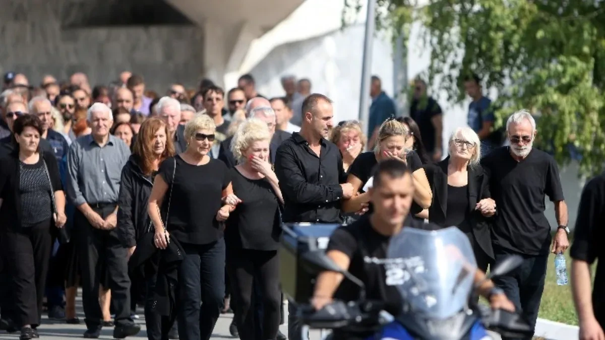 Udovica našeg pevača slomljena od bola: Ovo su bile njene prve reči nakon jezive tragedije
